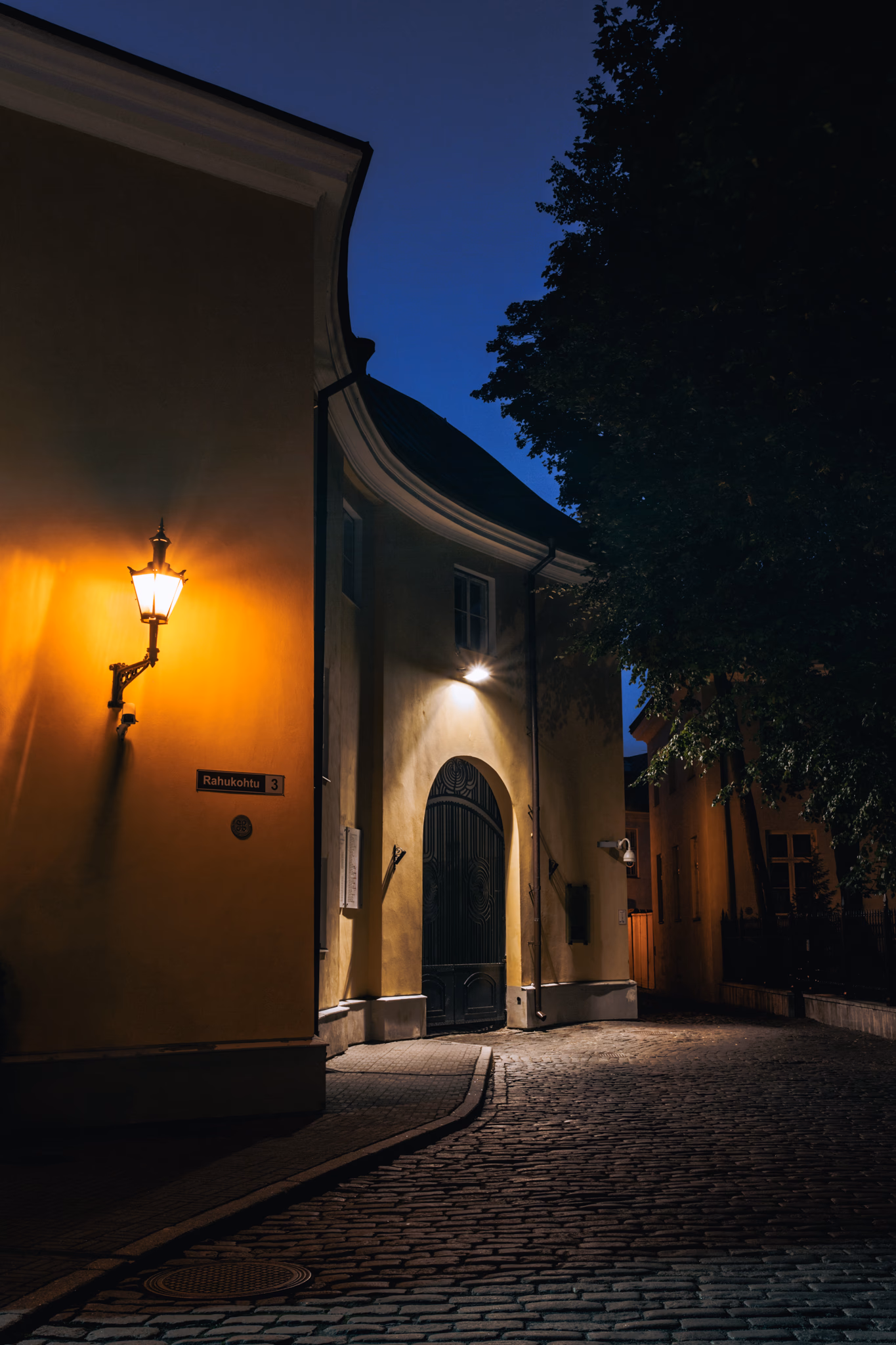 Tallinn Old Town at night (Tallinn, Estonia)